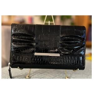 Gorgeous black patent leather snakeskin clutch